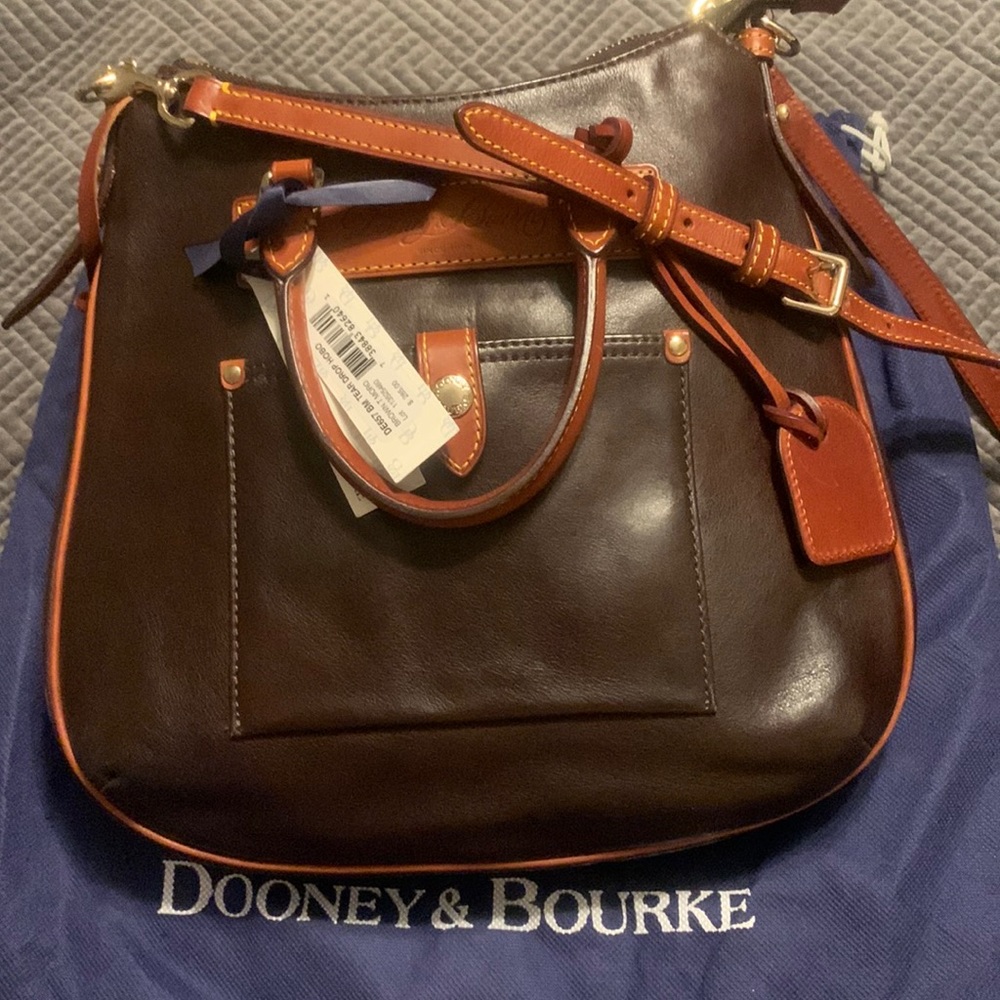 NWT Beautiful Dooney & Bourke Brown and Tan Large Leather Hobo